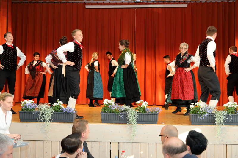 Tanzgruppe (17)