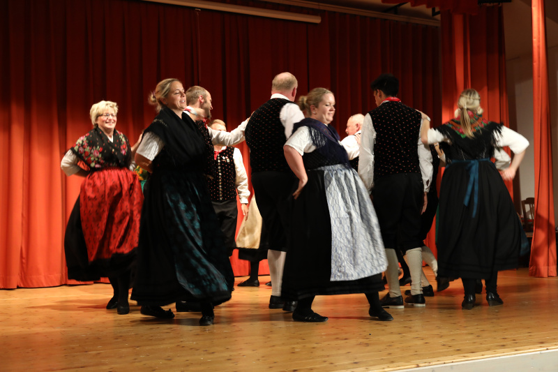 Tanzgruppe (34)