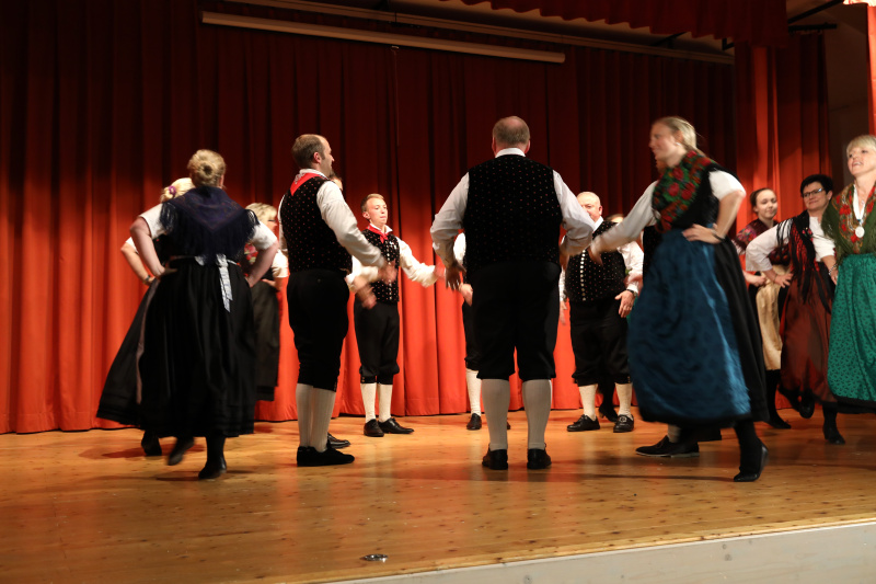 Tanzgruppe (35)