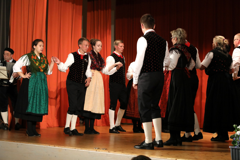 Tanzgruppe (36)