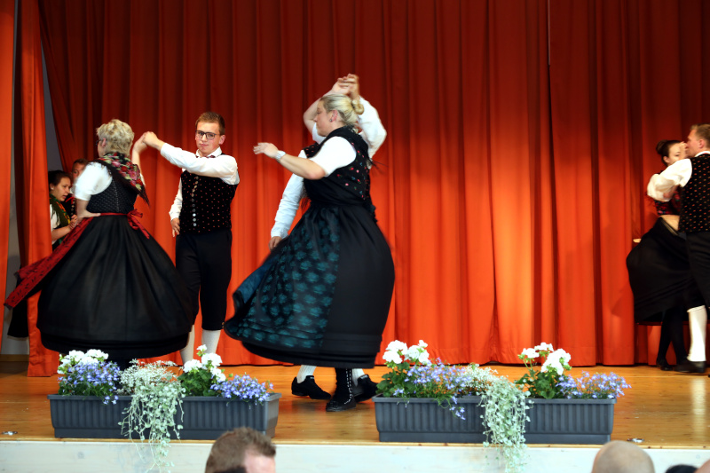 Tanzgruppe (5)