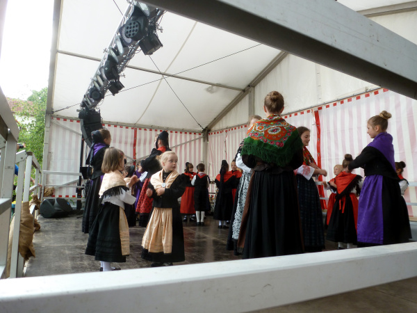 Stehender Festzug_006