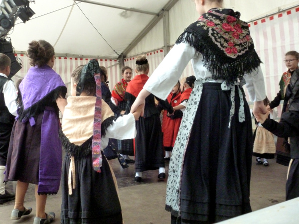 Stehender Festzug_012