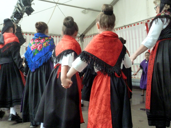 Stehender Festzug_013