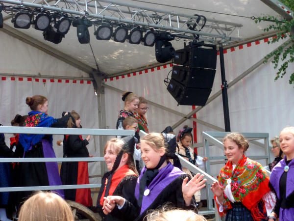 Stehender Festzug_019