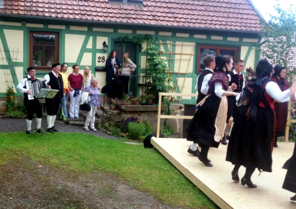 Stehender Festzug_042