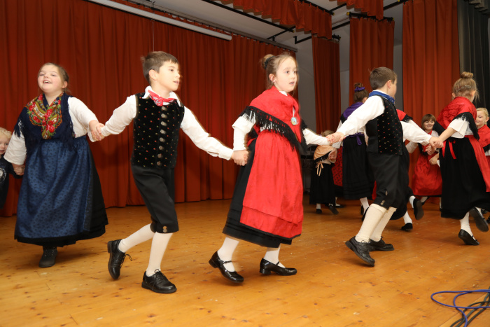2017_Seniorennachmittag_Kindertanzgruppe_01