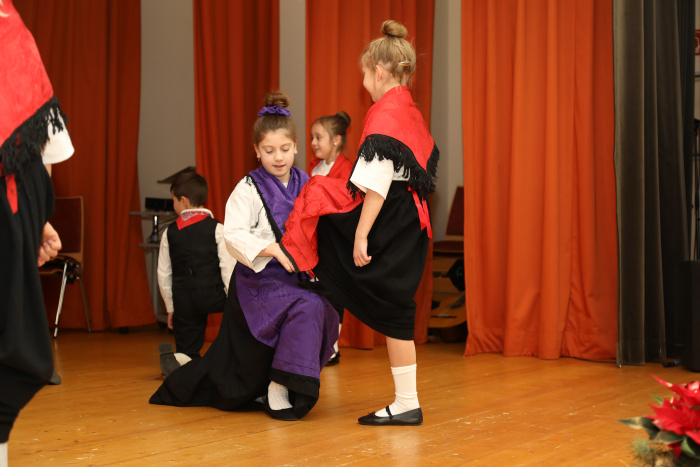 2017_Seniorennachmittag_Kindertanzgruppe_04