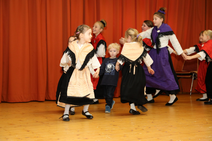2017_Seniorennachmittag_Kindertanzgruppe_06